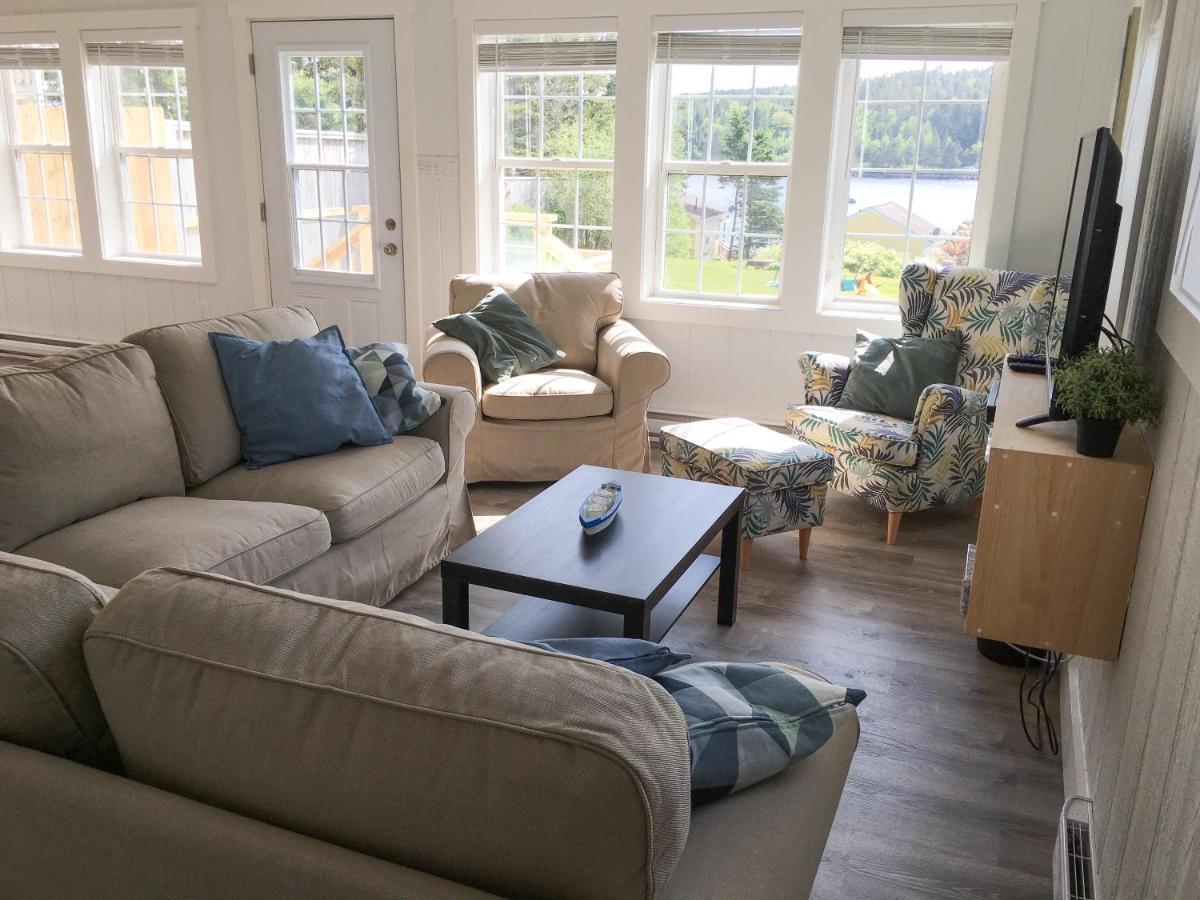 Larinda'S Landing Oceanfront Cottages Halifax Kültér fotó