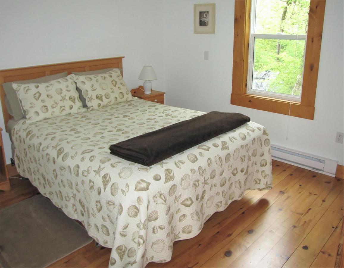 Larinda'S Landing Oceanfront Cottages Halifax Kültér fotó