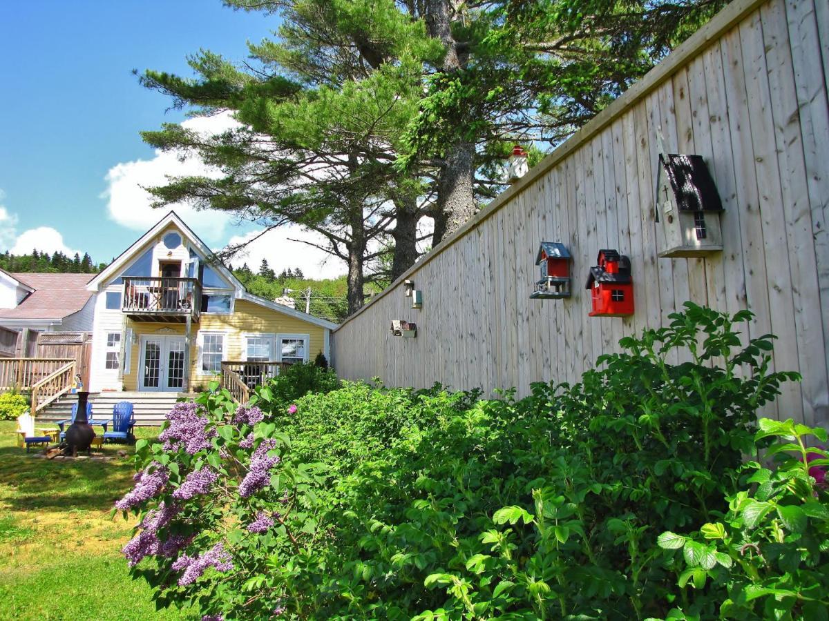 Larinda'S Landing Oceanfront Cottages Halifax Kültér fotó