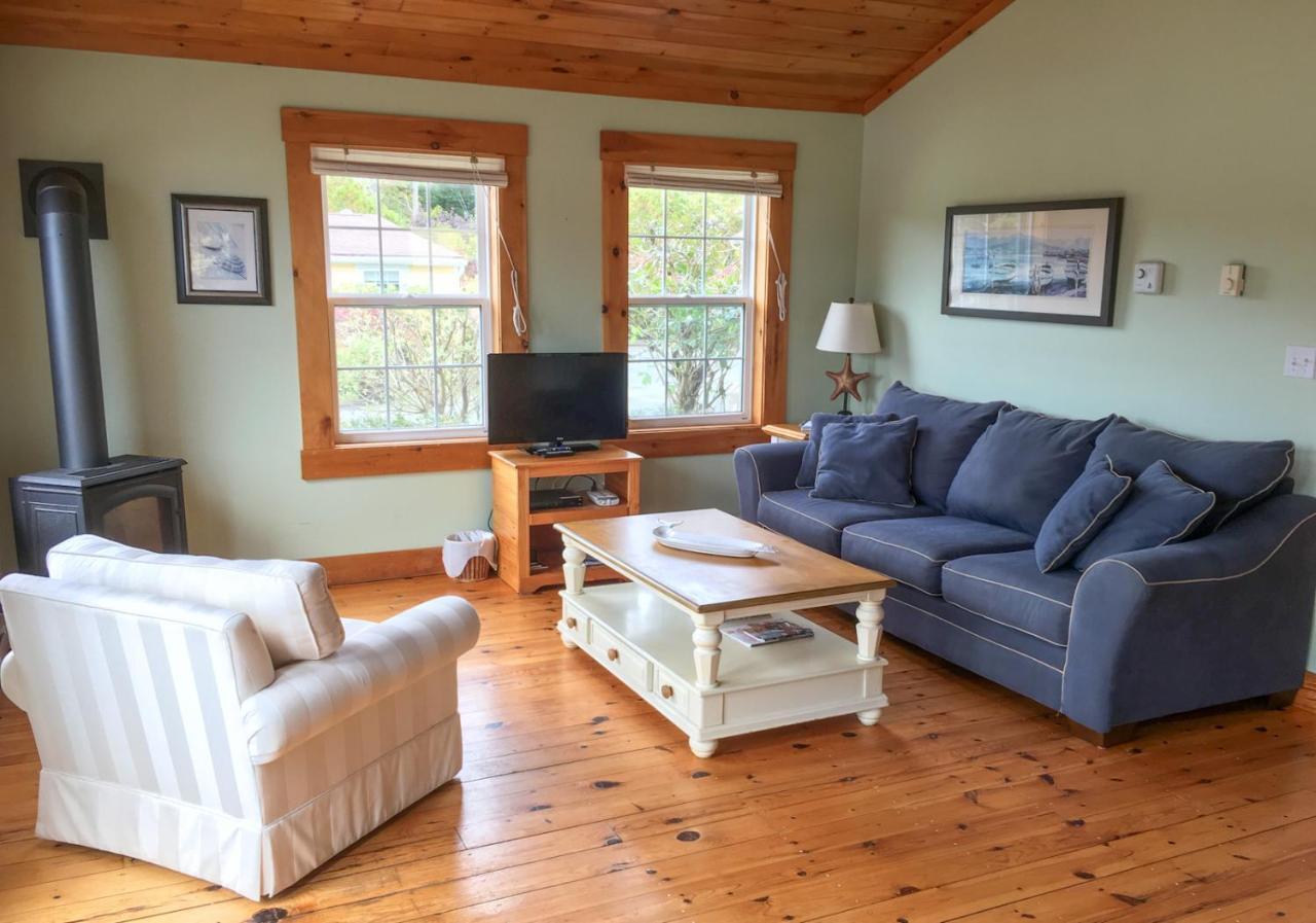 Larinda'S Landing Oceanfront Cottages Halifax Kültér fotó