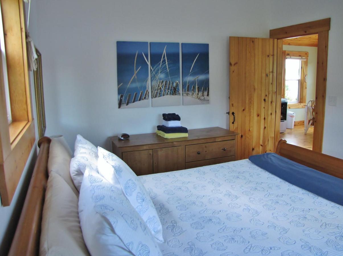 Larinda'S Landing Oceanfront Cottages Halifax Kültér fotó