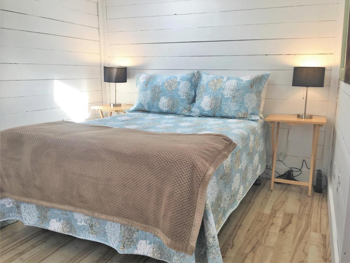 Larinda'S Landing Oceanfront Cottages Halifax Kültér fotó